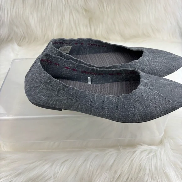 Skechers Women's Gray Flats - Picture 3 of 7